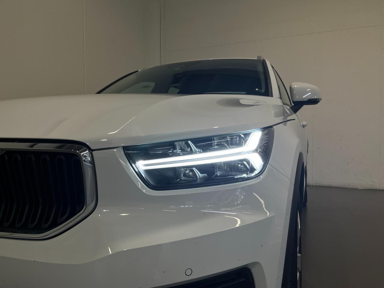 VOLVO XC40 2.0 D3 BUSINESS PLUSS