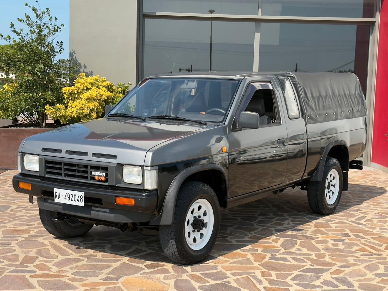 Nissan King Cab 2.5 D 4WD - UNICO PROPRIETARIO -