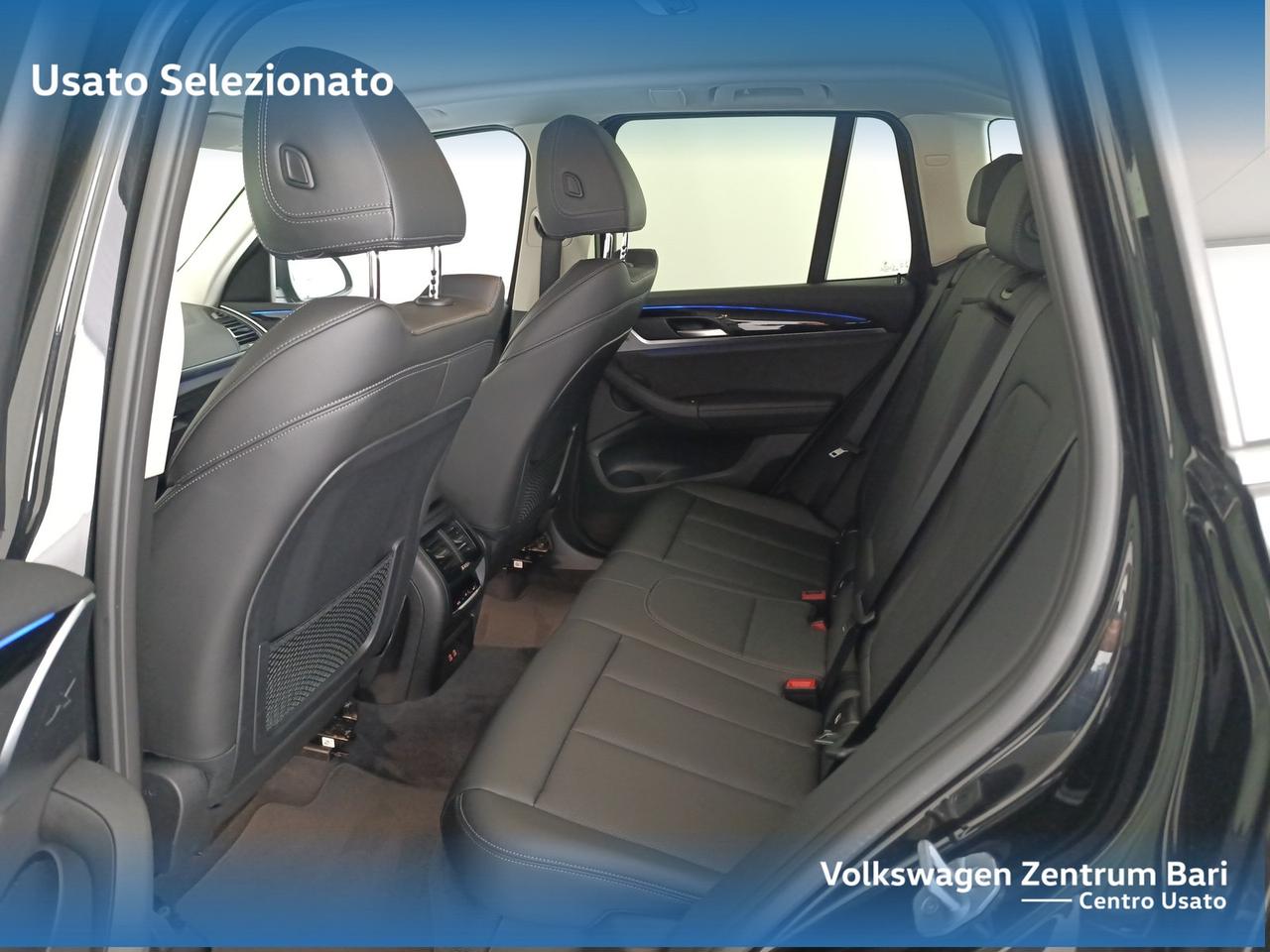 BMW X3 sdrive18d mhev 48v auto