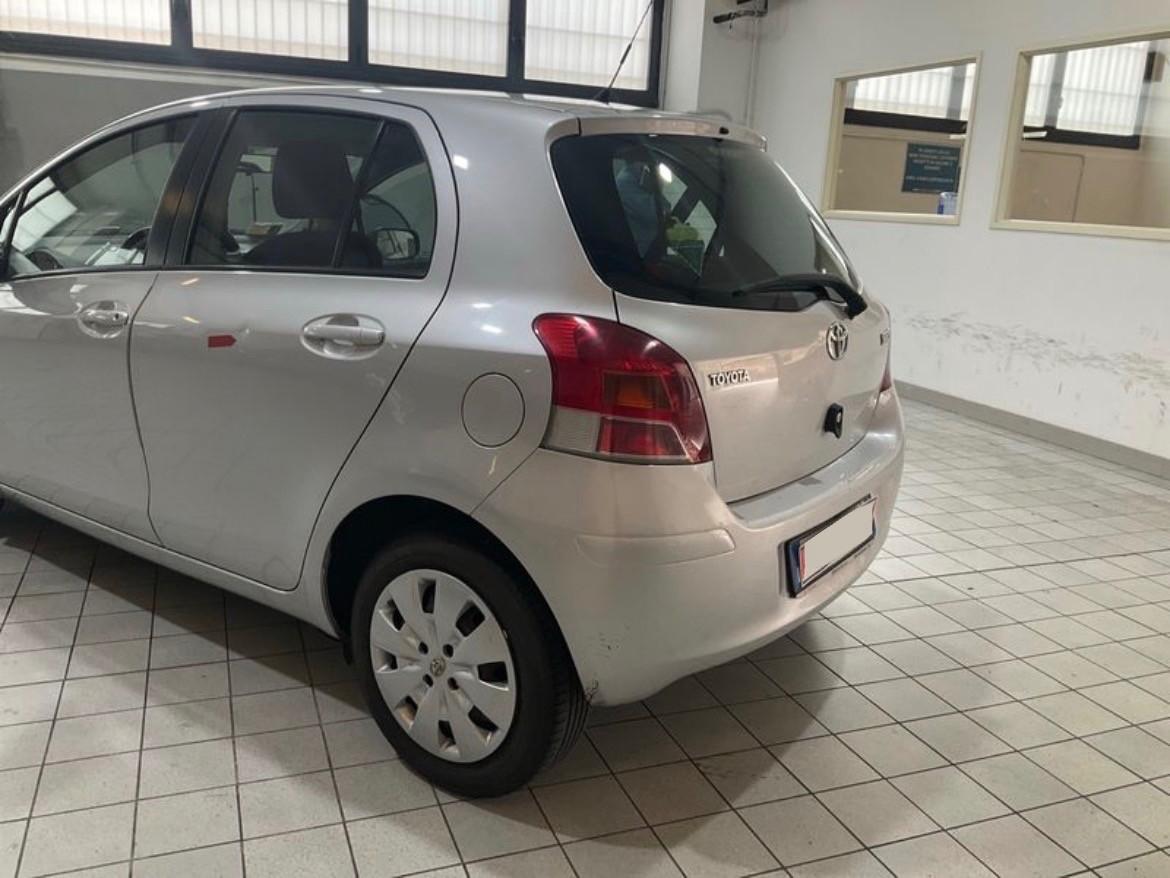 Toyota Yaris 1.3 5 porte