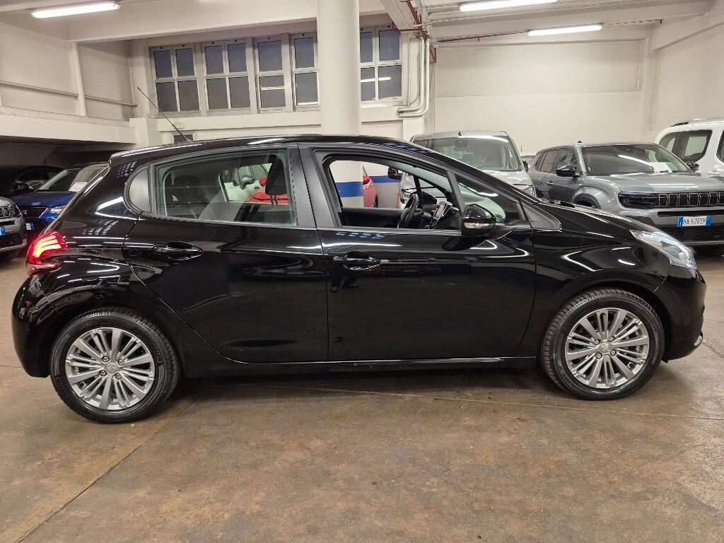 Peugeot 208 PureTech 82 5 porte Allure