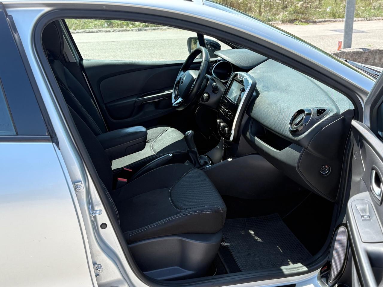 Renault Clio SPORTER 1.5 dCi 75CV LED/NAV/SENS