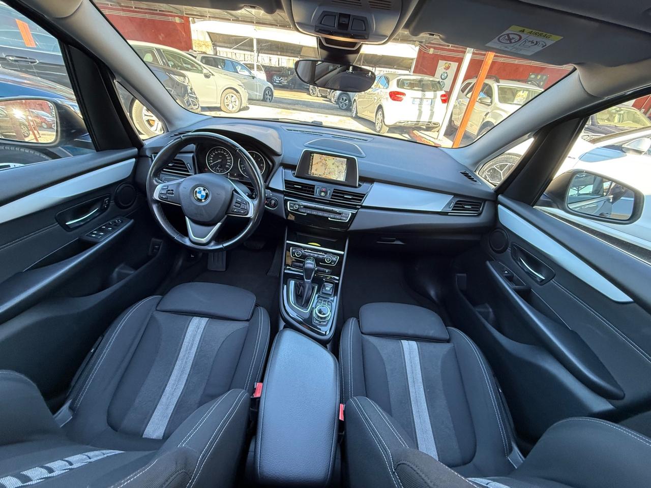 218d Active Tourer 4x4-STRAFULL -UNIPRO-RATE