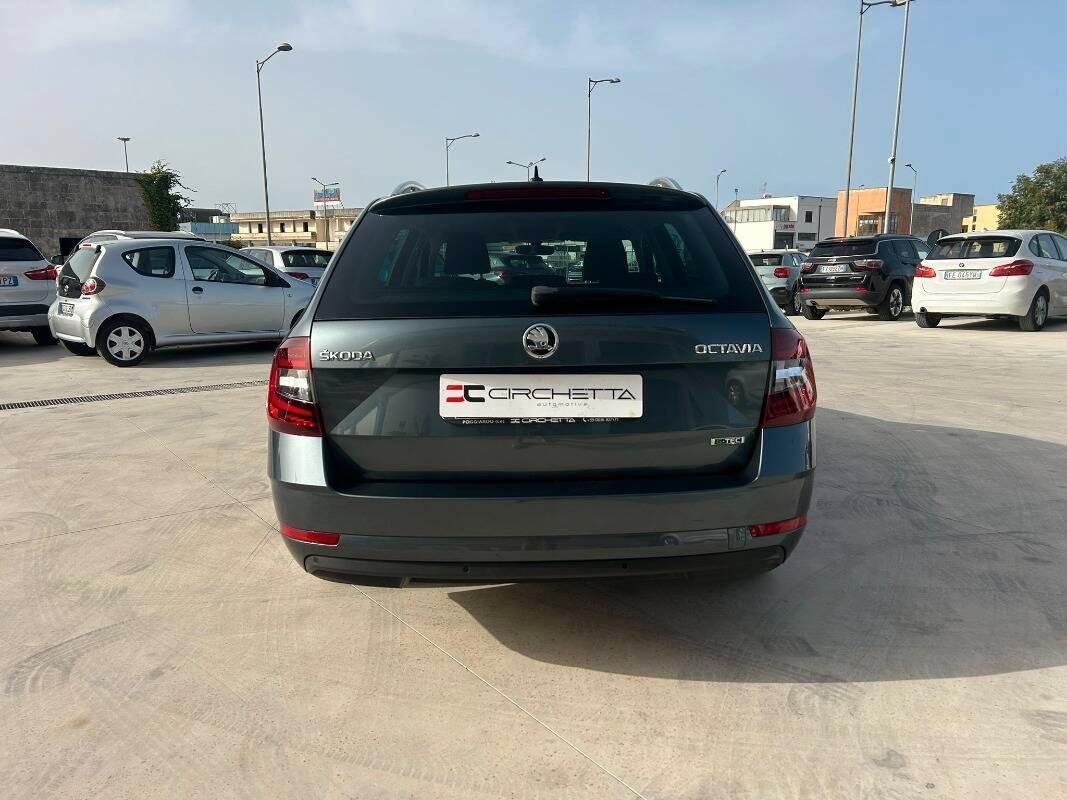 Skoda Octavia Wagon 1.5 g-tec Ambition 130cv dsg
