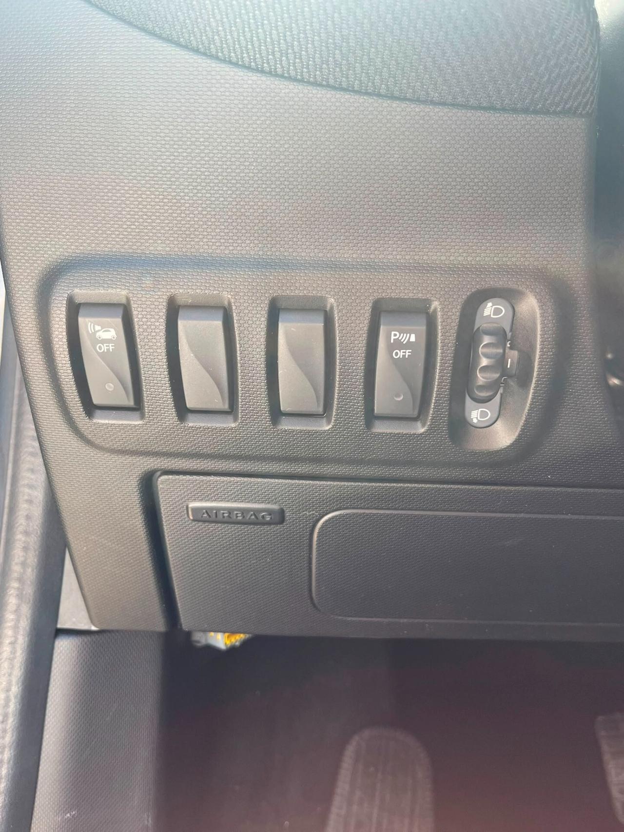 Smart ForFour EQ Pulse