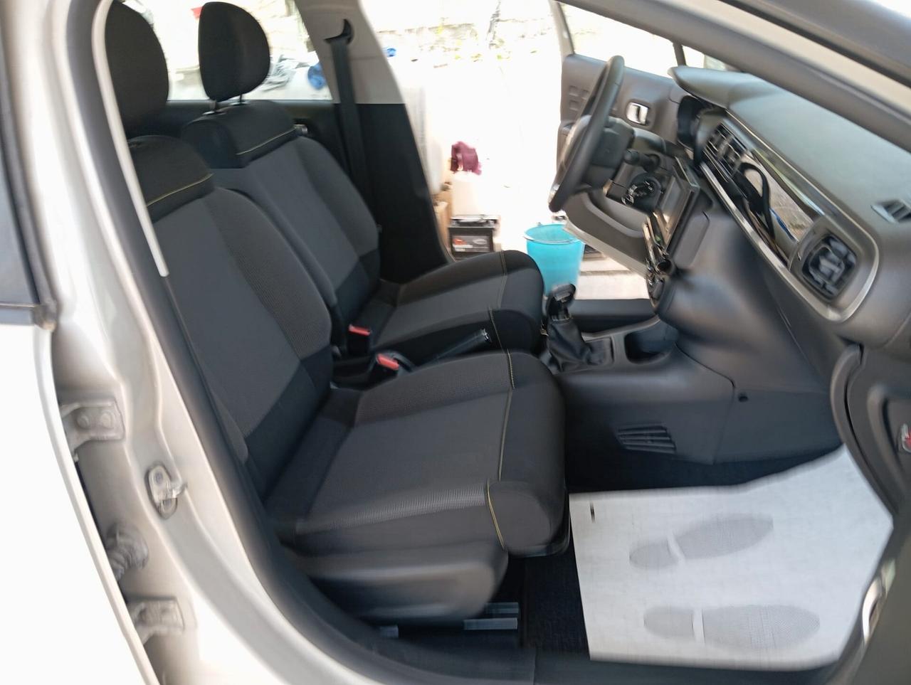 Citroen C3 PureTech 83 S&S You SOLO 692 KM???