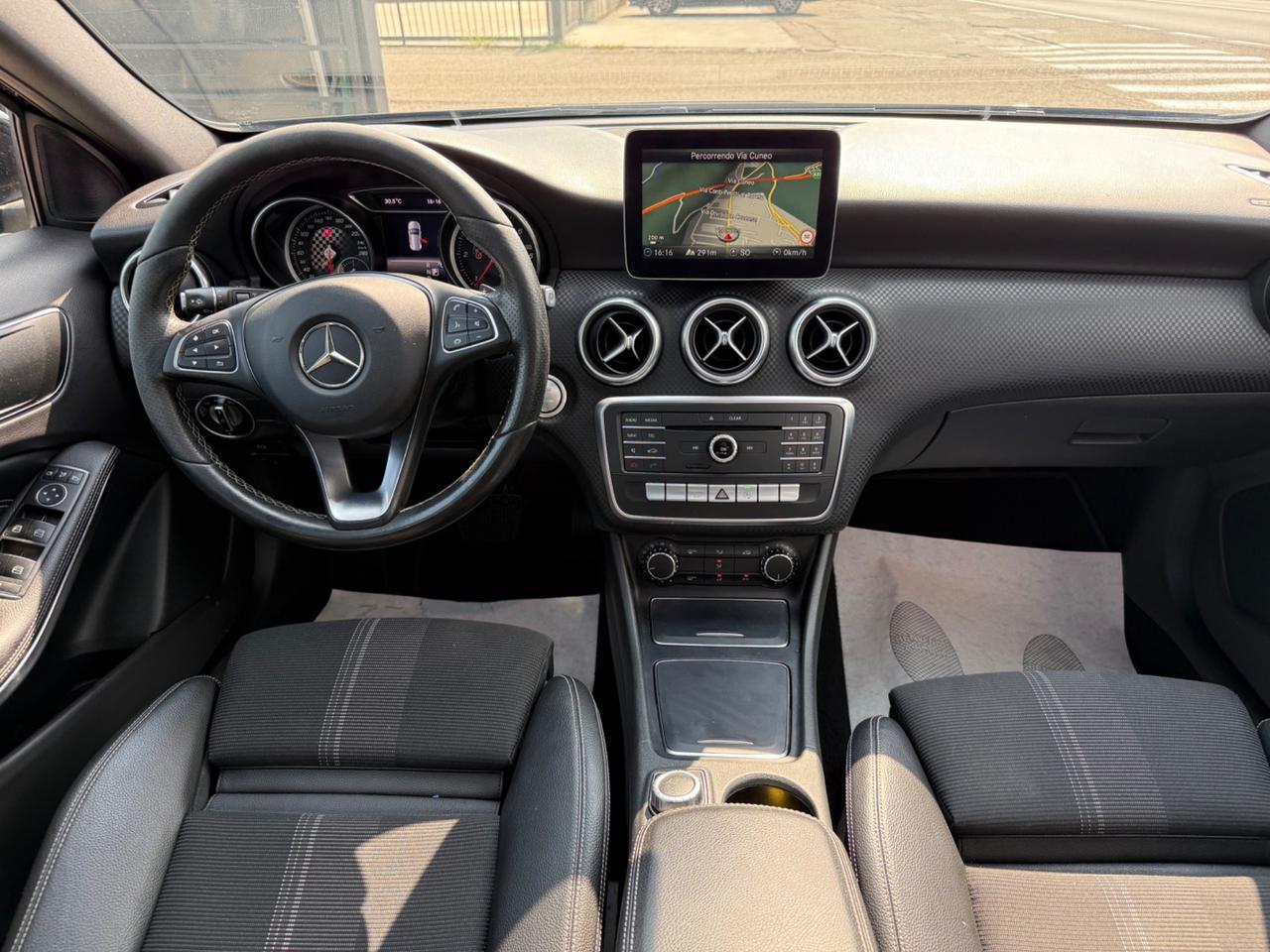 Mercedes-benz A 200 d Automatic Sport TETTO APRIBILE