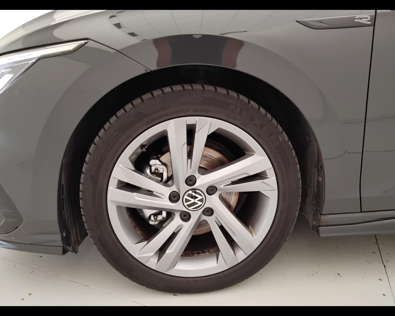 VOLKSWAGEN Golf VIII 2020 - Golf 2.0 tdi R-Line 150cv