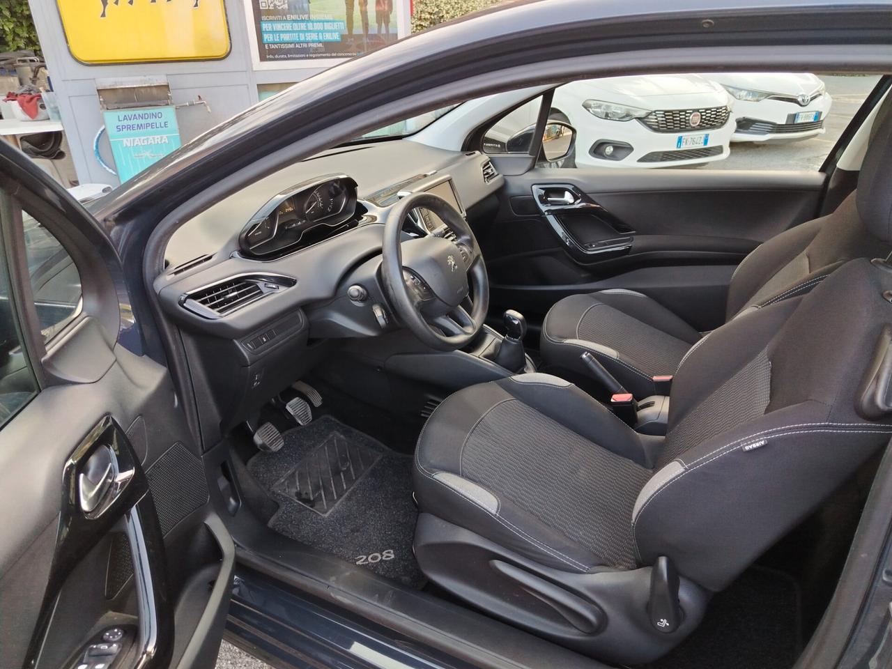 Peugeot 208 PureTech 82 3 porte Access
