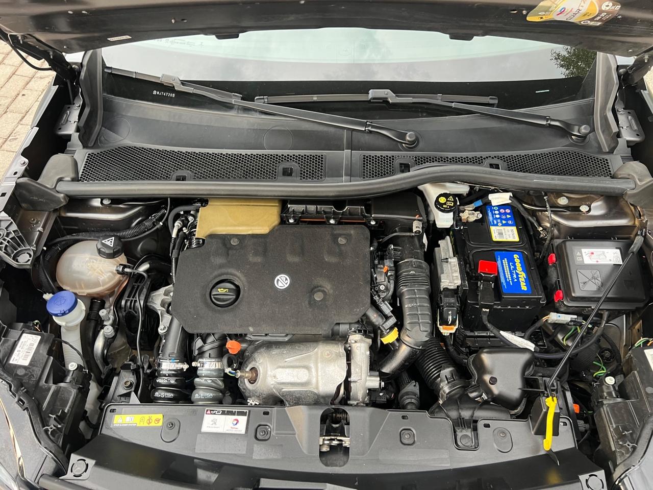 Peugeot 2008 1.5 BlueHDi 110 S&S Allure Pack 2022