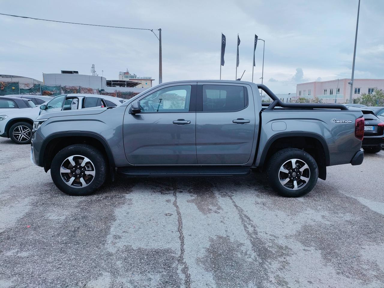 VOLKSWAGEN Amarok II 2023 - Amarok 2.0 tdi Life 4motion auto
