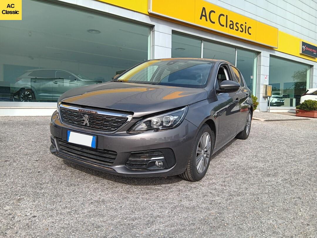 Peugeot 308 Allure 1.2 (130 cv)