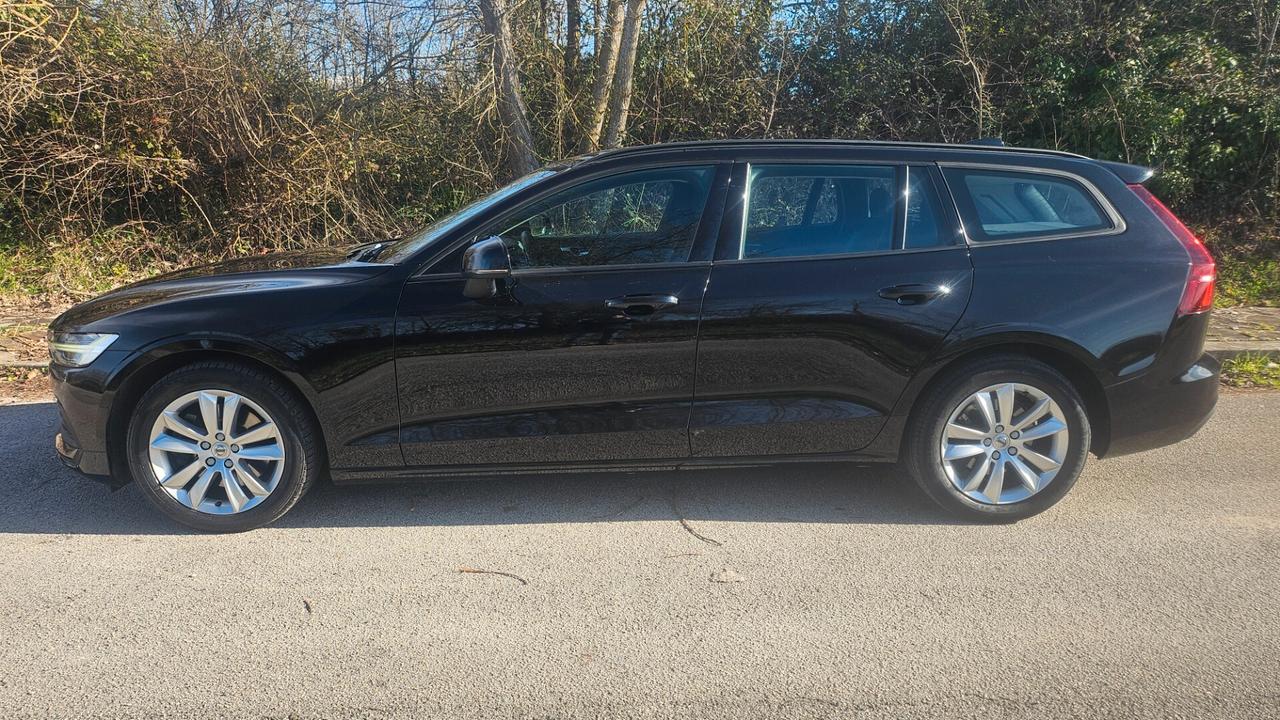 Volvo V60 B4 (d) Geartronic Momentum