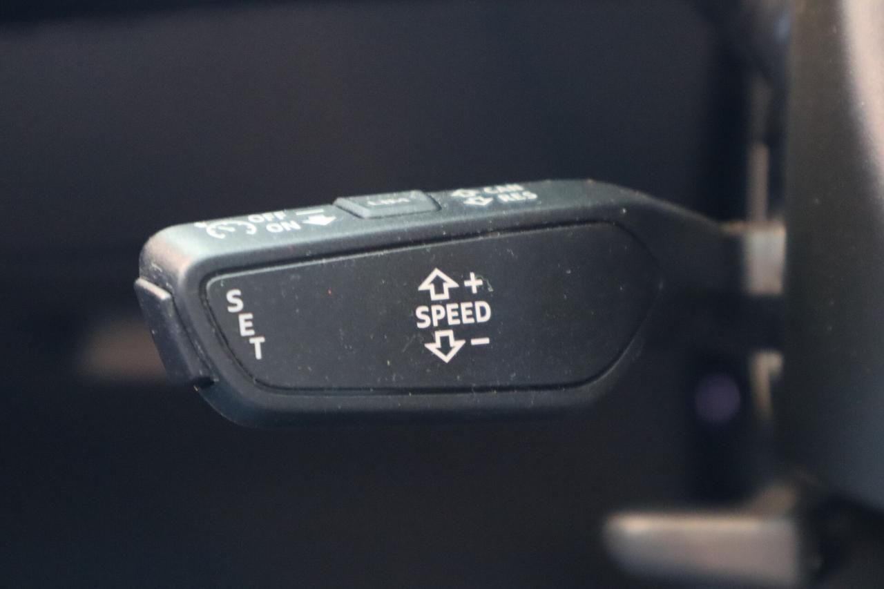 E Tron 55 408CV S-LINE QUATTRO HUD 360° MATRIX 21"