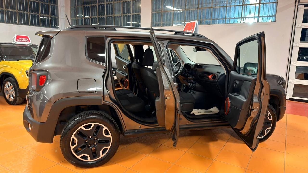 Jeep Renegade 2.0 Mjt 170CV 4WD Active Drive Low Trailhawk