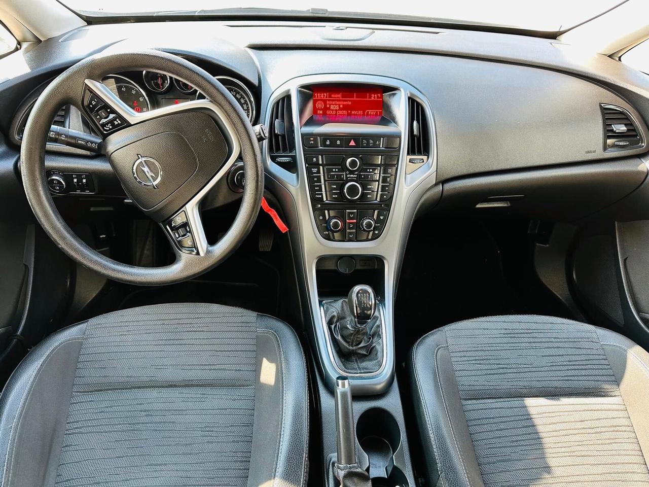Opel Astra 1.4 Turbo 140CV Sports Tourer GPL Tech Cosmo