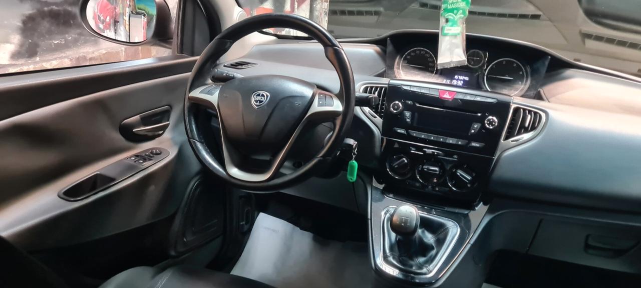 Lancia Ypsilon 1.3 MJT 16V 95 CV 5 porte S&S Gold
