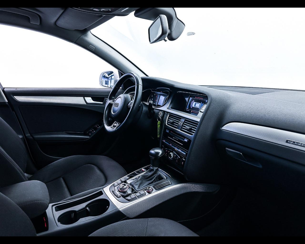AUDI A4 4ª serie - A4 Avant 2.0 TDI 177 CV quattro S tronic