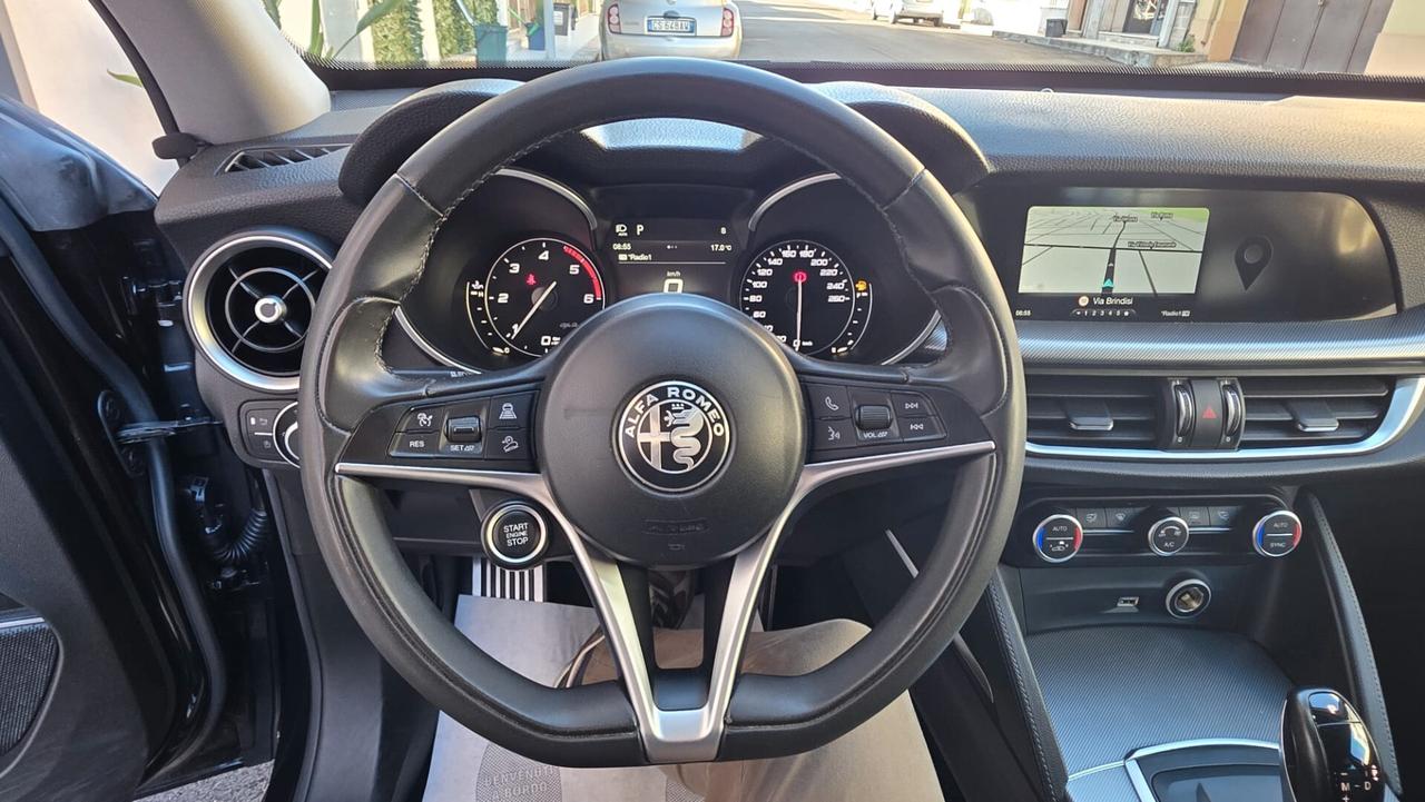 Alfa Romeo Stelvio 2.2 Turbodiesel 210 CV AT8 Q4 Executive
