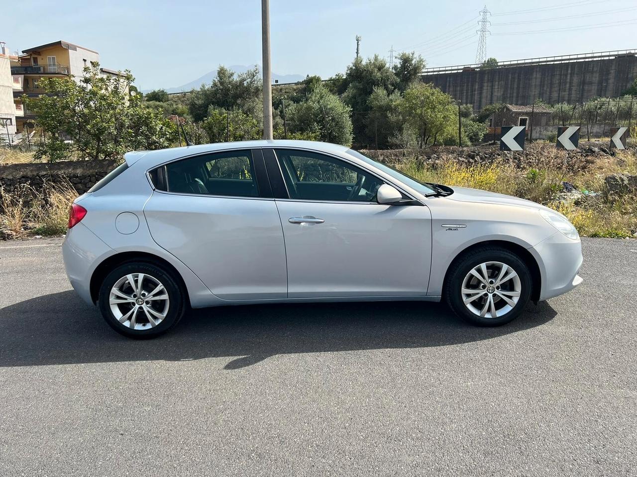 Alfa Romeo Giulietta 1.6JTDM COME NUOVA CHIAMA 2014