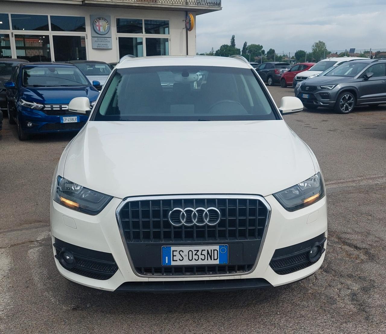 AUDI Q3 2.0 140 CV BUSINESS