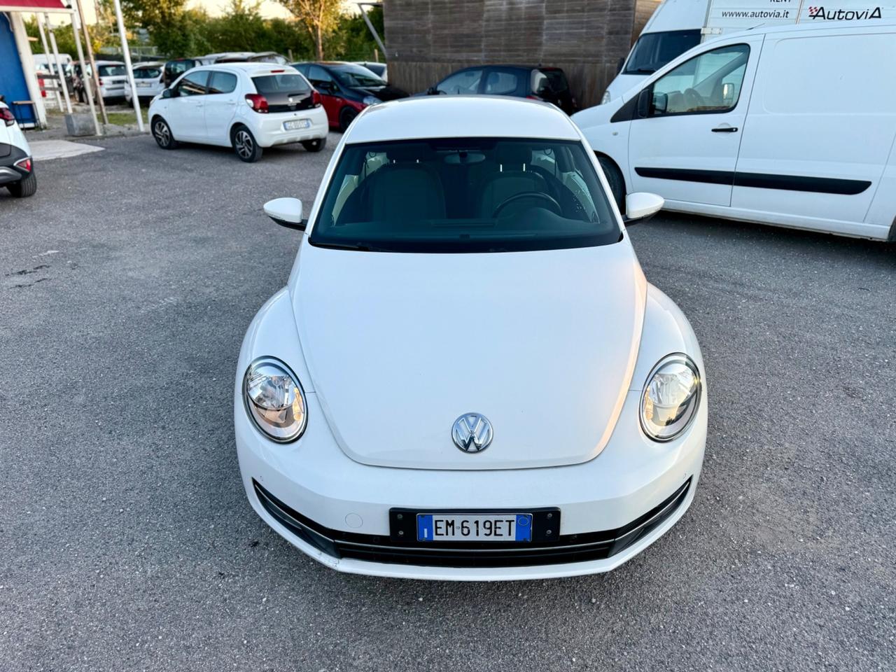 Volkswagen Maggiolino 1.6 TDI Design NEOPATENTATI
