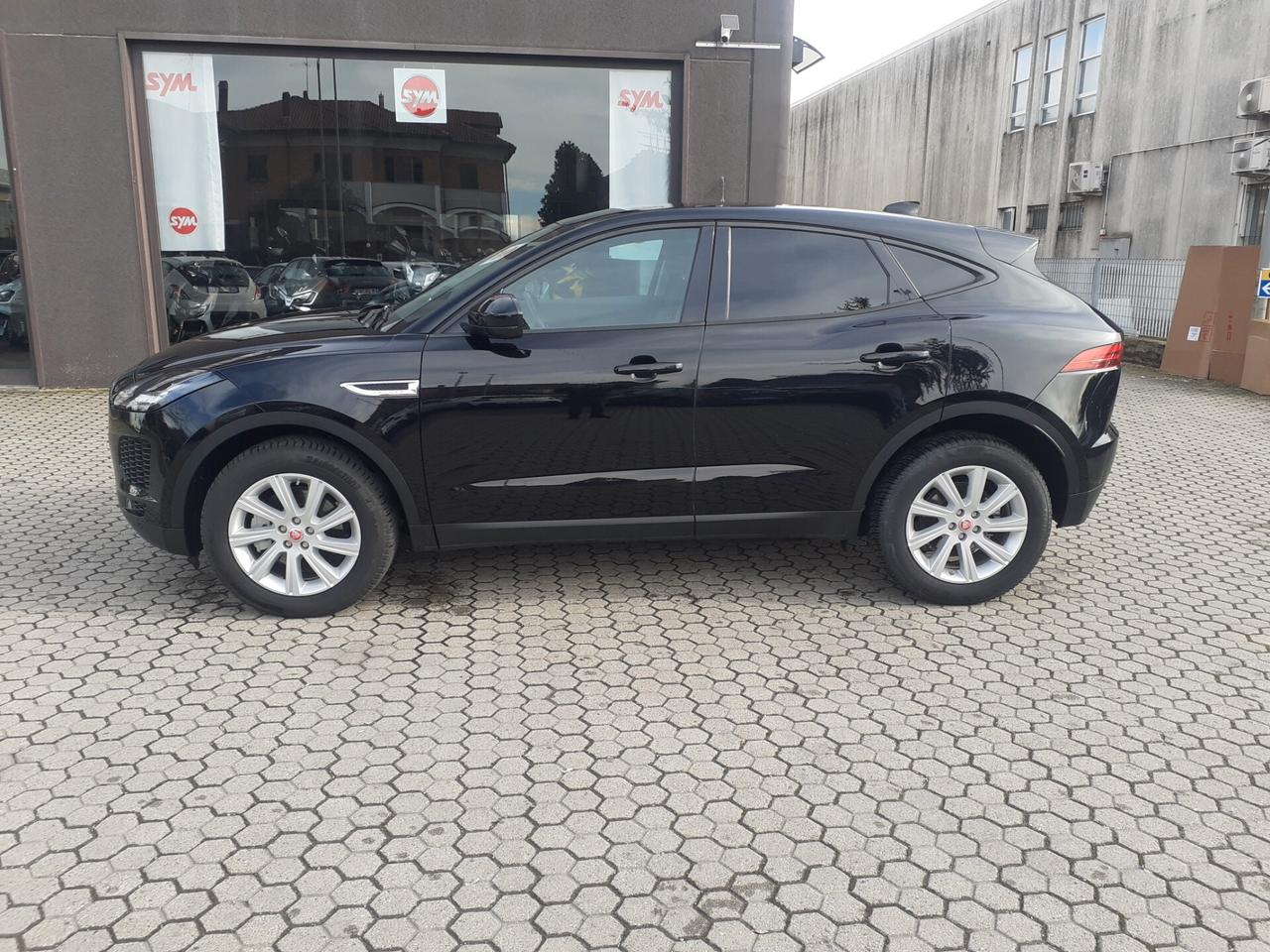 Jaguar E-Pace 2.0D 150 CV AWD R-Dynamic