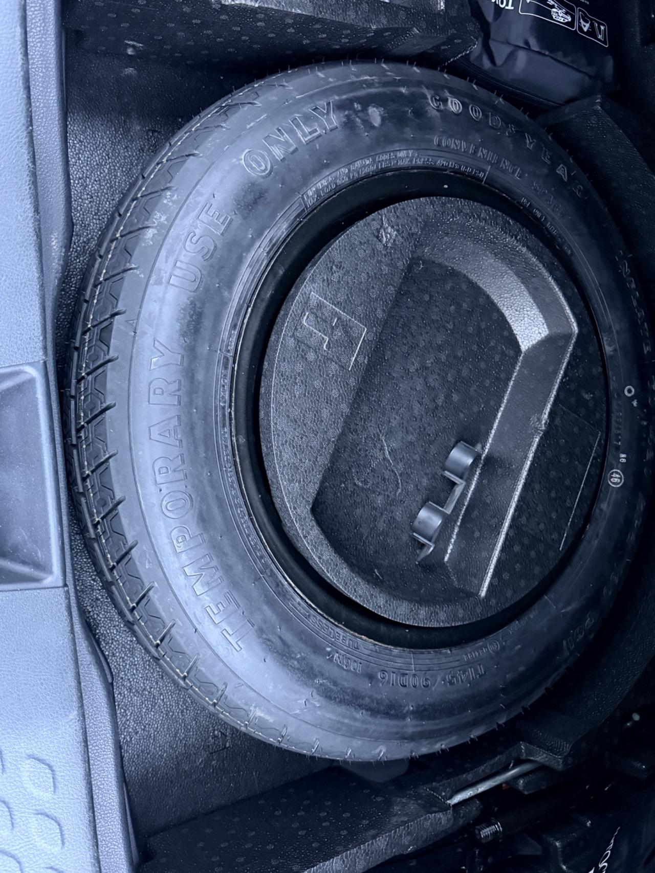 Toyota C-HR 1.8 Hybrid E-CVT Trend PREZZO REALE