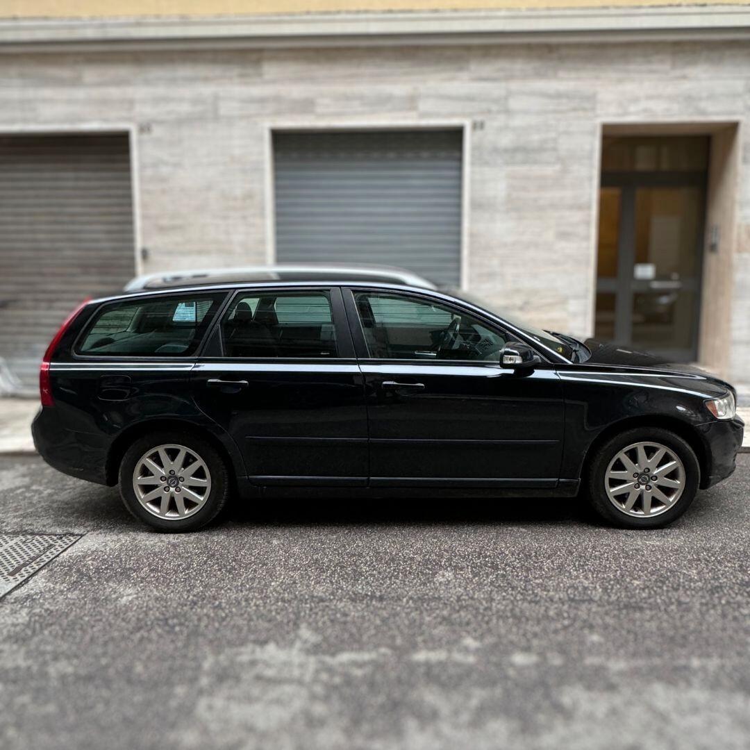 Volvo V50 2.0 D cat Summum