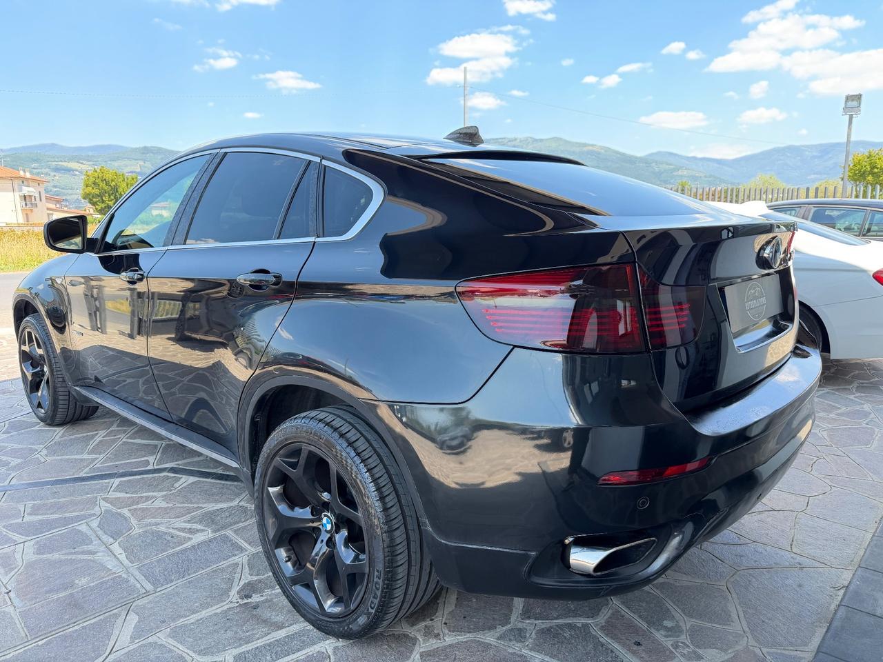 BMW X6 xDrive35d Futura Total black