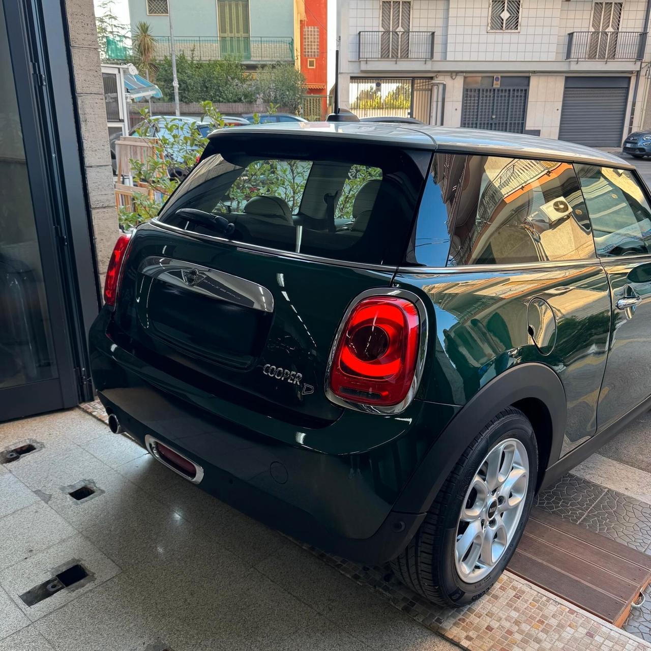 Mini Cooper D 1.5 diesel 116cv Chili