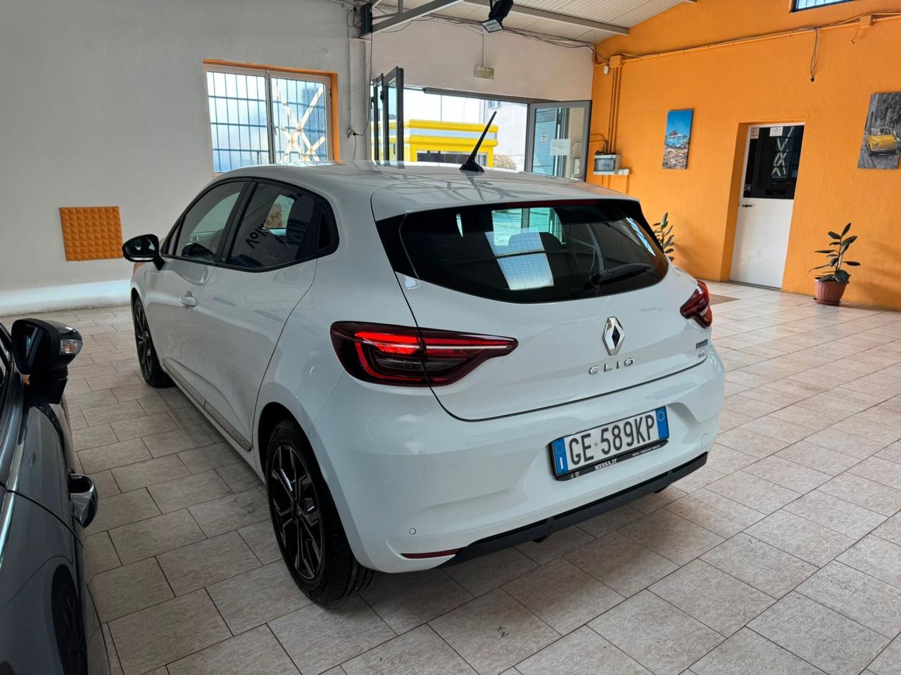 Renault Clio FULL HYBRID E-TECH INITIAL PARIS