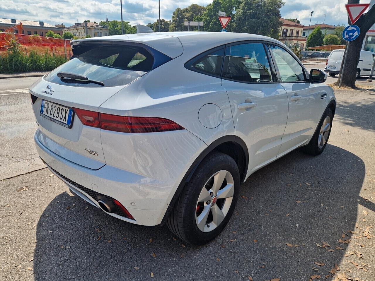 Jaguar E-Pace 2.0D 150 CV AWD R-Dynamic S -X COMMERCIANTI-