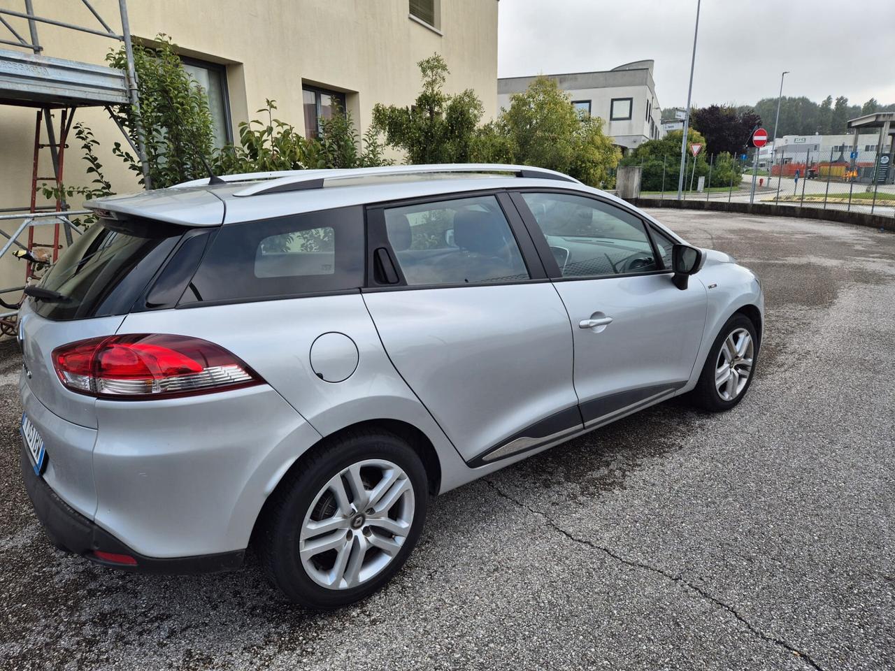 Renault Clio Sporter dCi 8V 90 CV Moschino Intens
