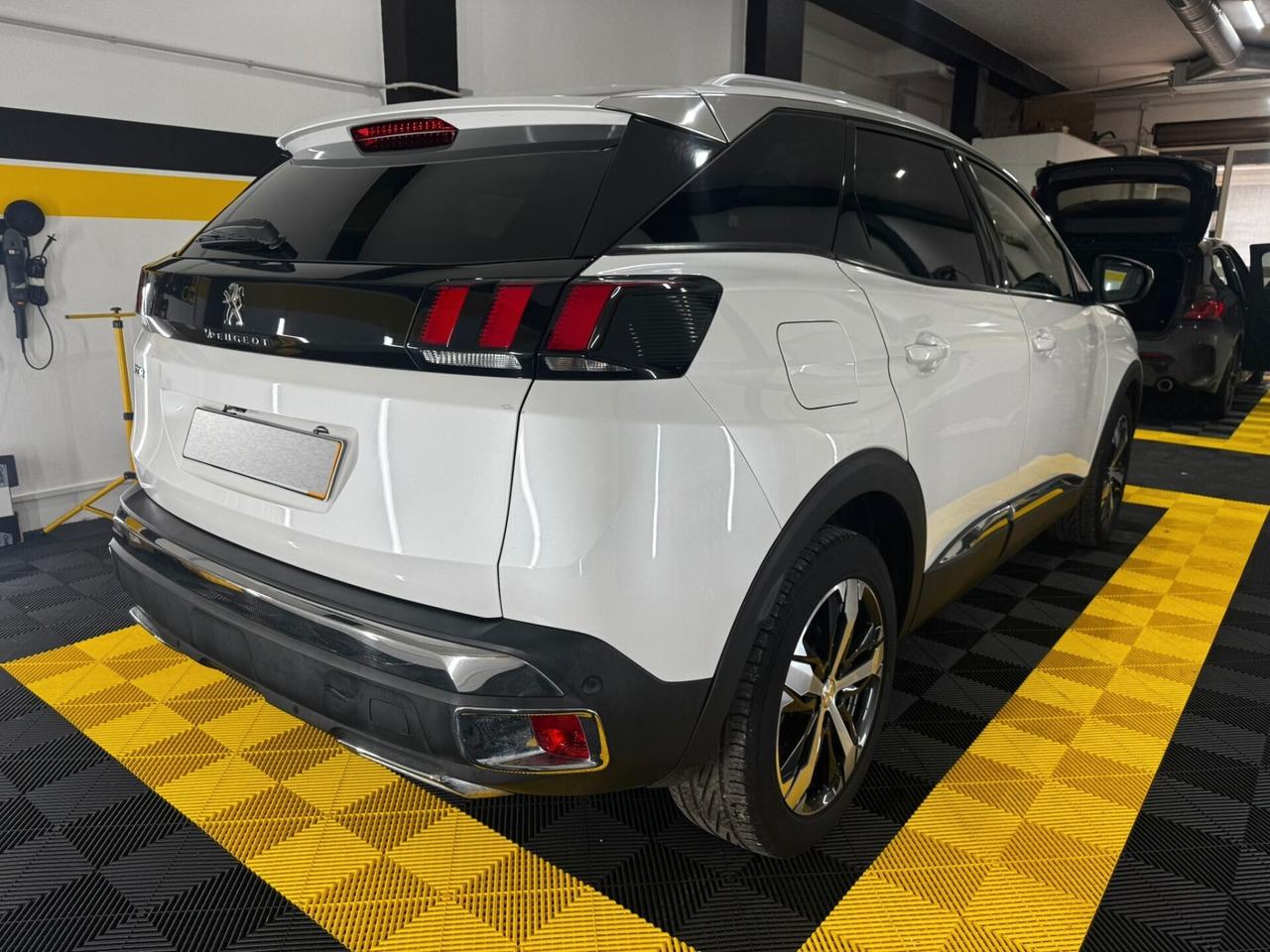 Peugeot 3008 BlueHDi 120 S&S Allure