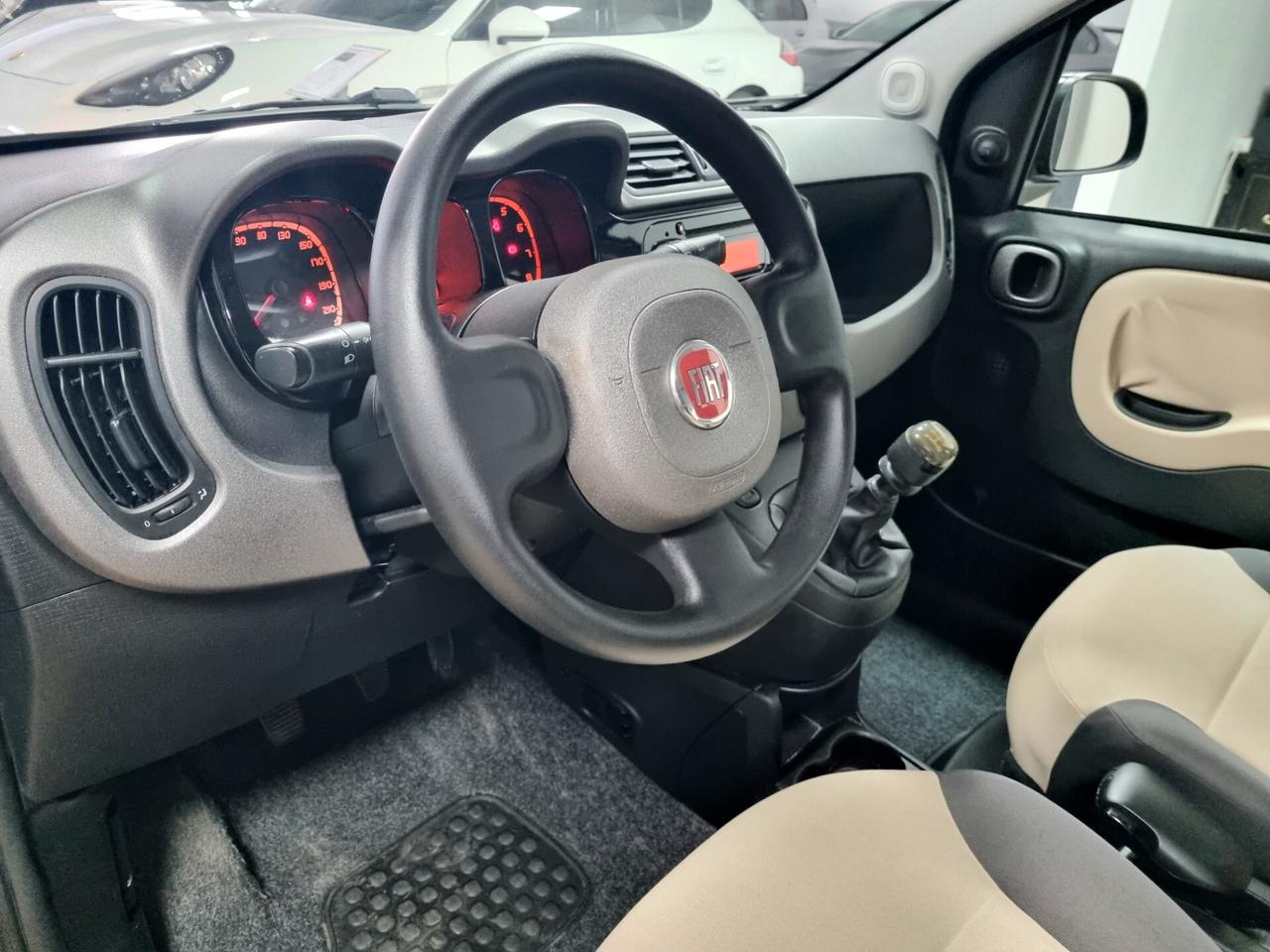 FIAT PANDA 1.2 BENZINA 69CV LOUNGE NEOPATENTATI