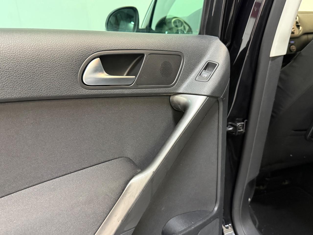Volkswagen Tiguan 2.0 TDI 170 CV DPF Sport & Style (18°)