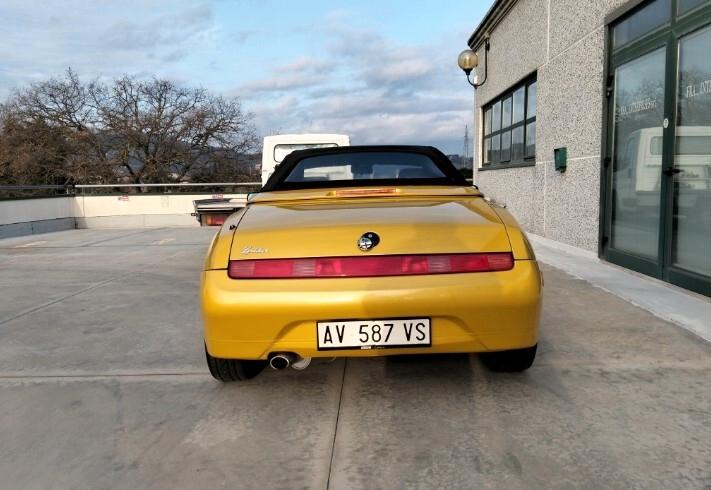 Alfa Romeo Spider 1.8