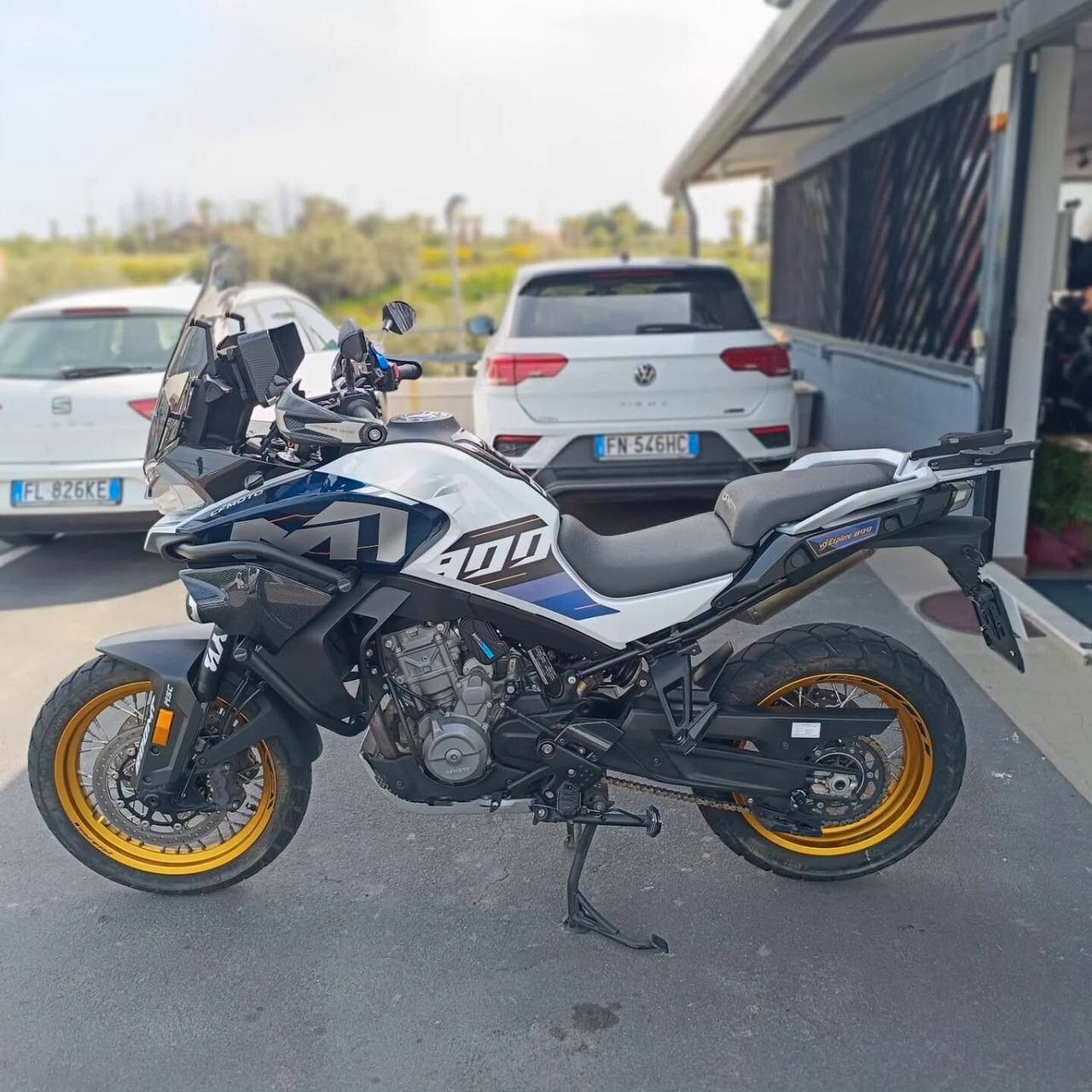 Cf Moto 800MT expoler AKRAPOVIC