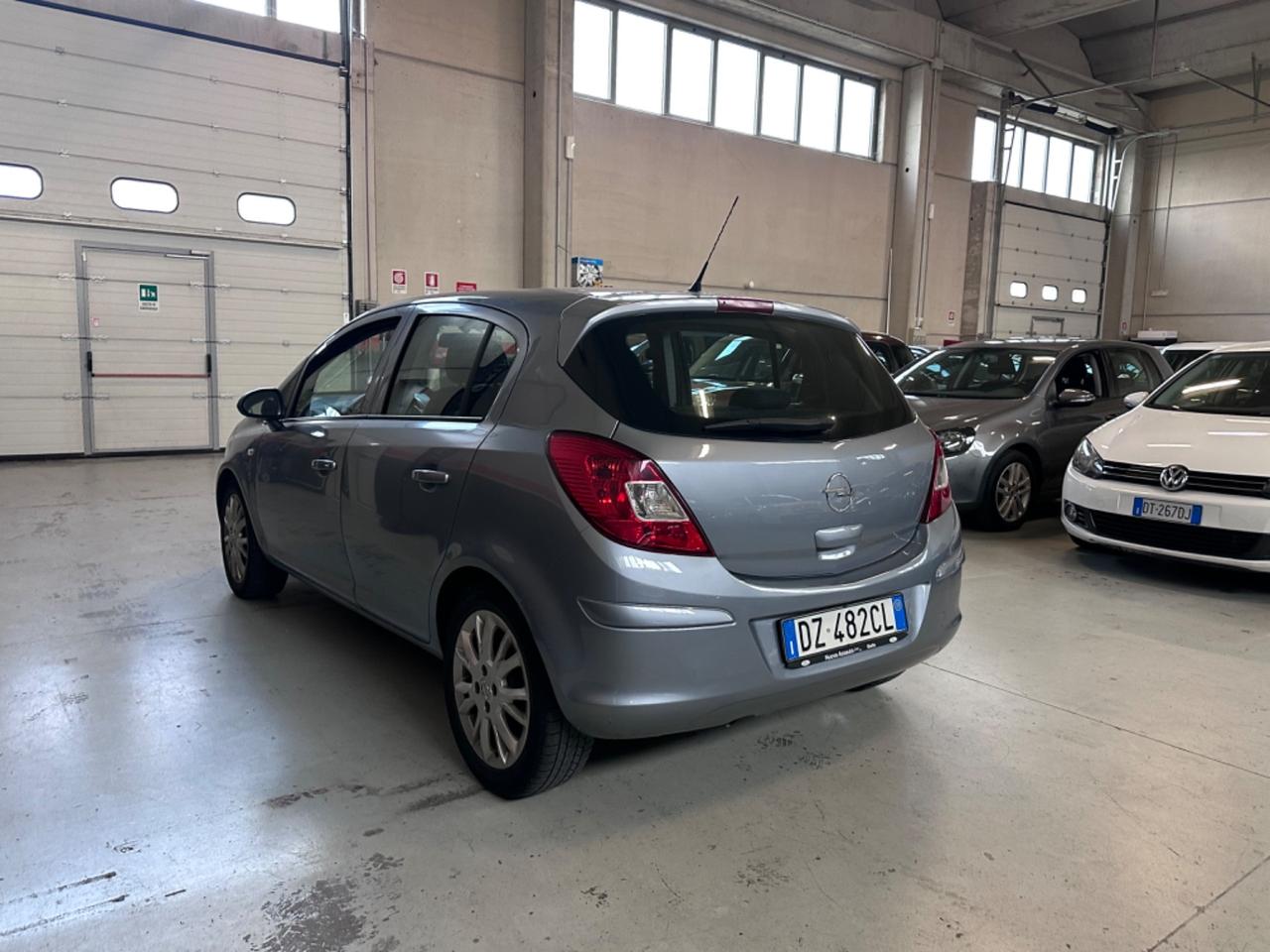 Opel Corsa 1.2 5 porte Enjoy