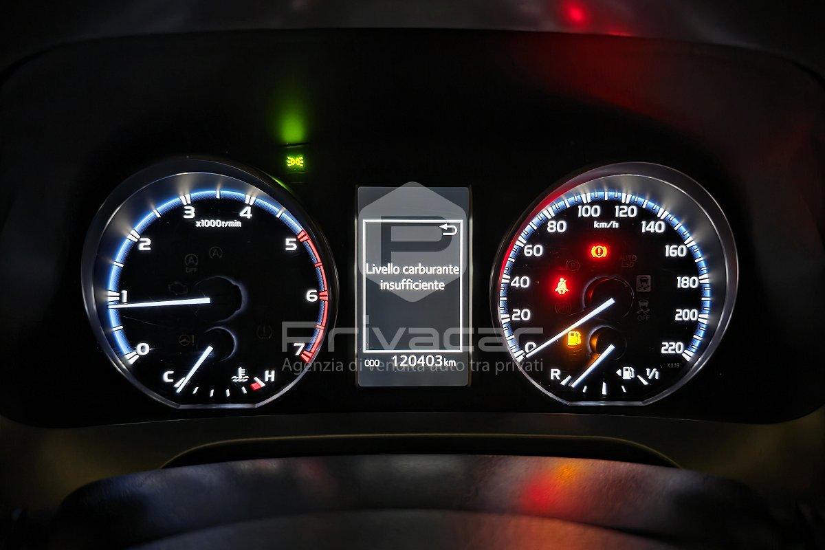 TOYOTA RAV4 2.0 D-4D 2WD Style