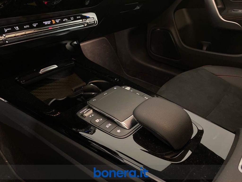 Mercedes CLA Shooting Brake 200 D Premium 8G-DCT