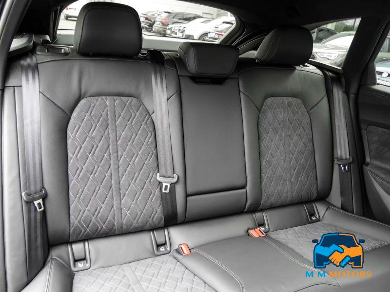 AUDI A5 Avant TDI S tronic S LINE