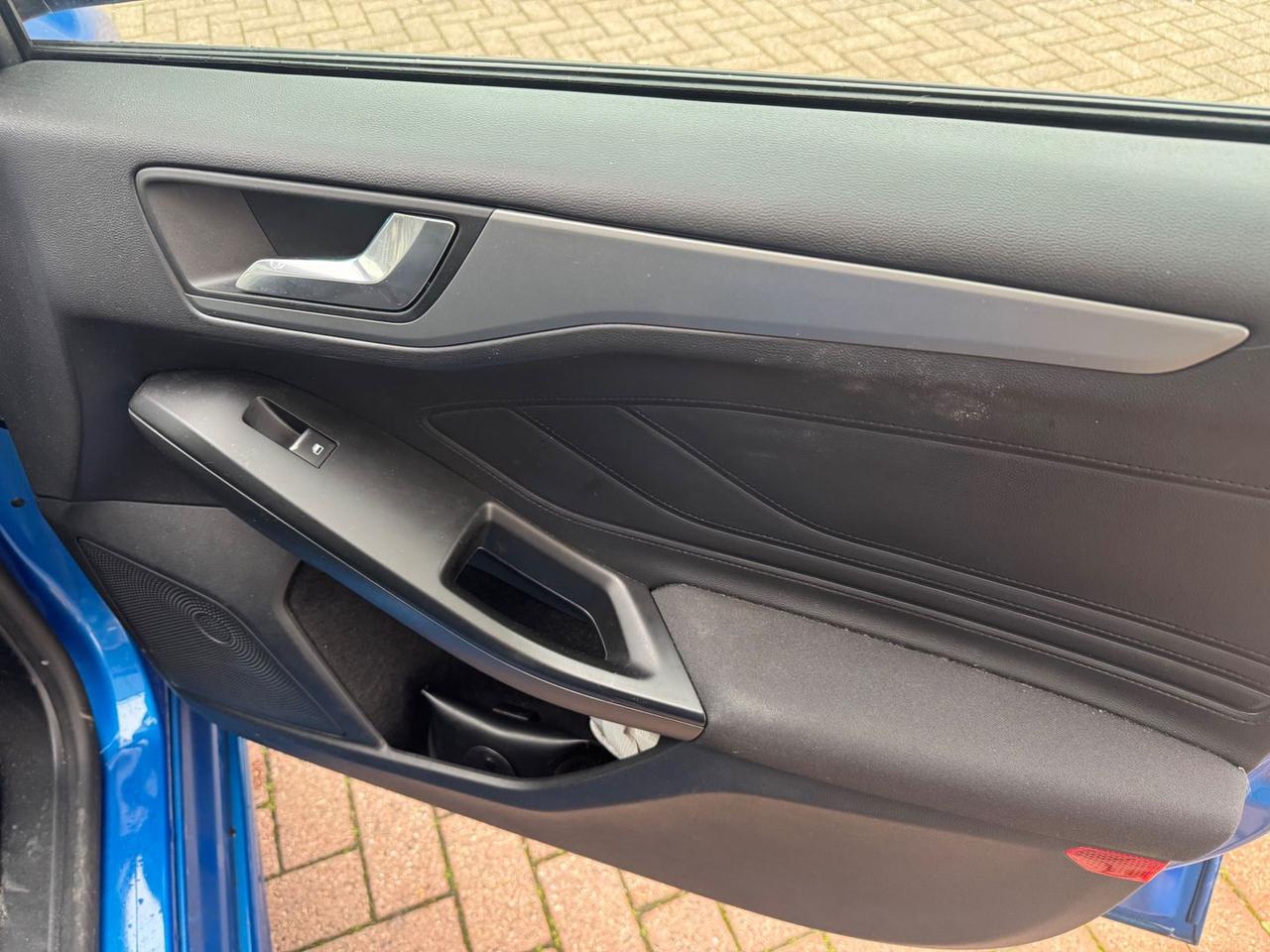 Ford Focus Style ST Line 1.0 EcoBoost mHEV #9074