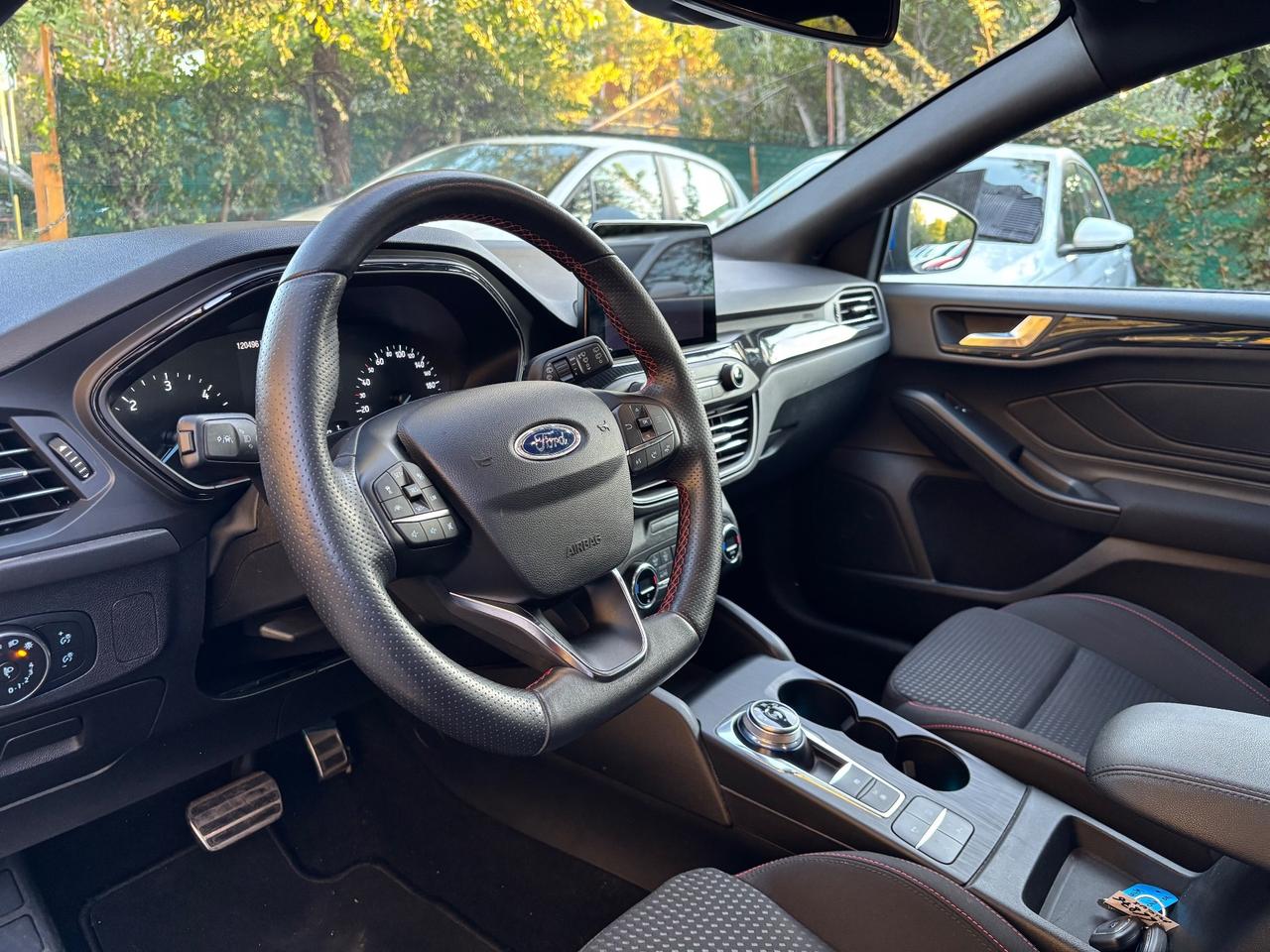 Ford Focus 1.5 tdci 120 CV automatica 5p. ST-Line