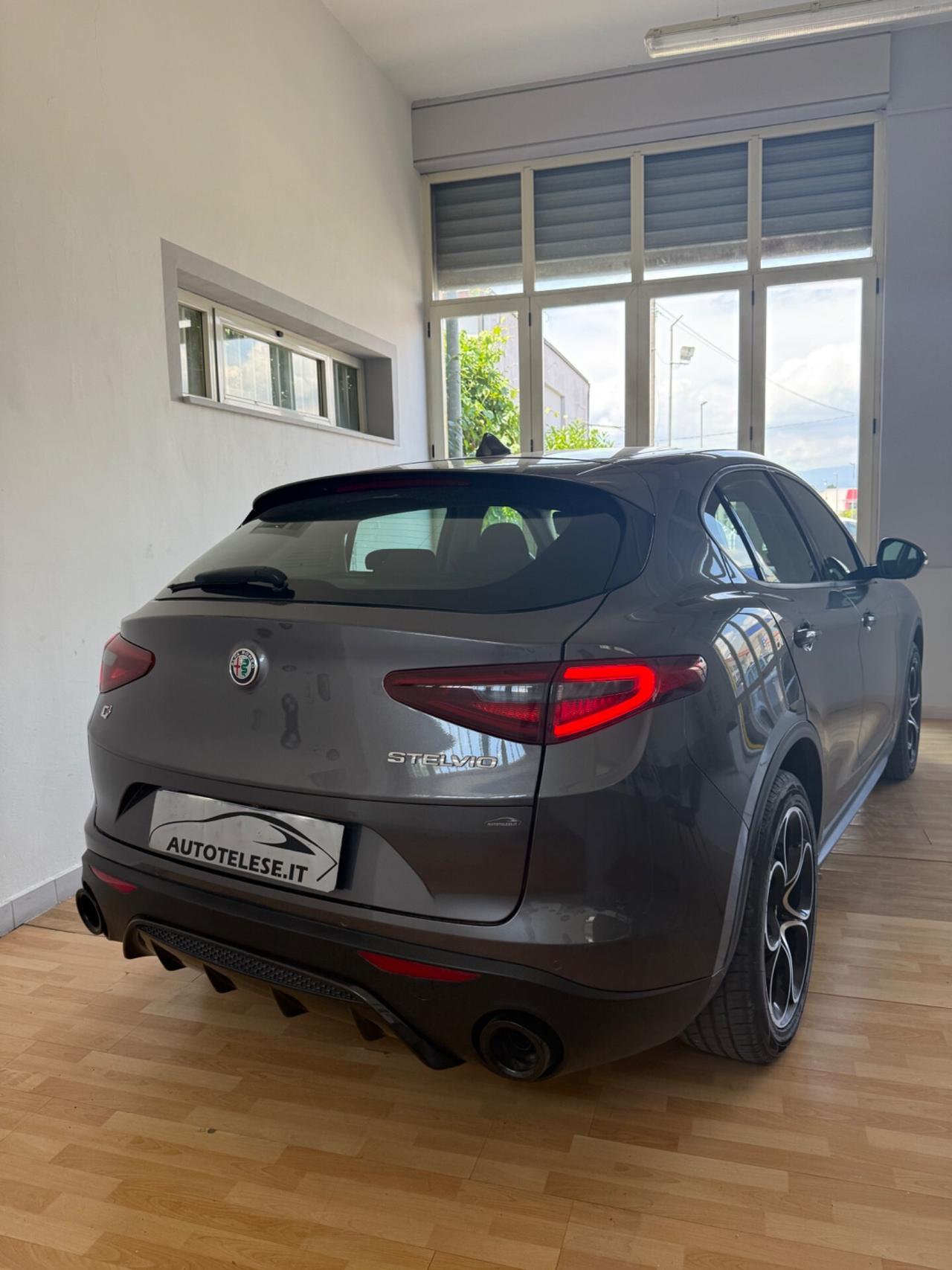 Alfa Romeo Stelvio 2.2 Turbodiesel 190 CV AT8 Q4 Business