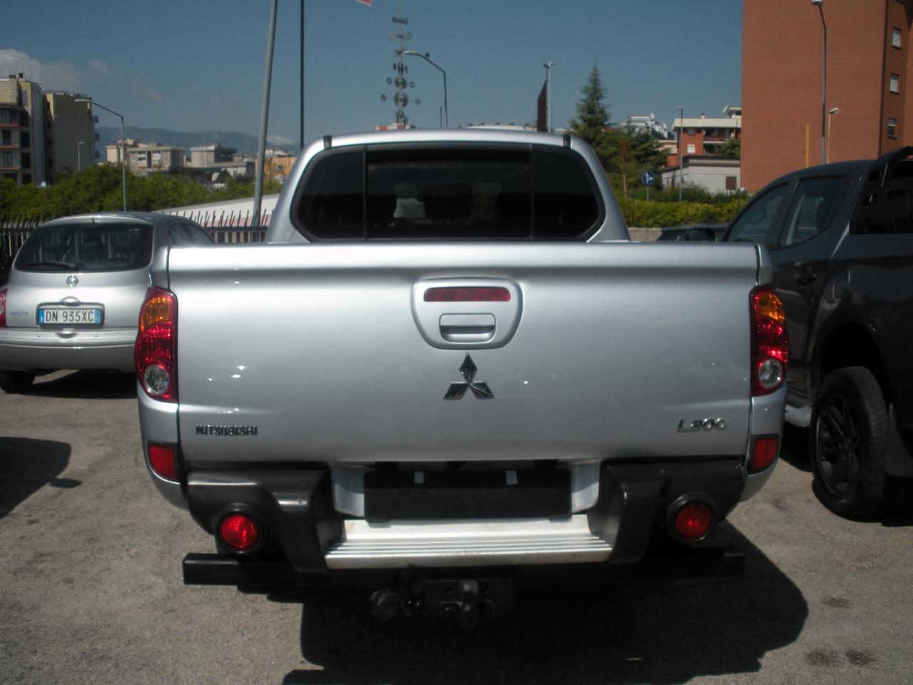 Mitsubishi L200 2.5 DI-D/178CV DC Intense Plus DPF