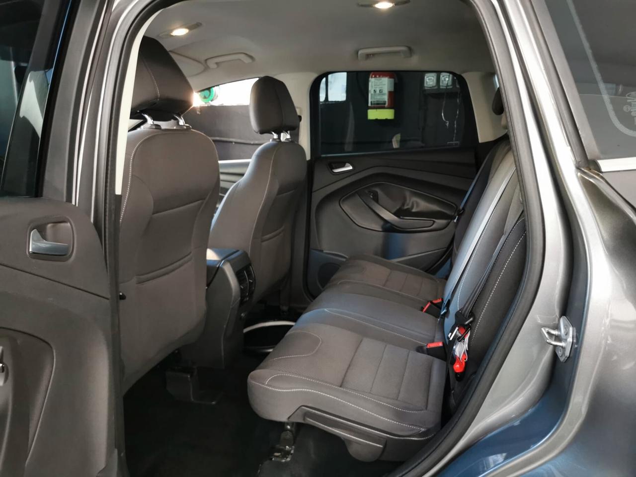 Ford Kuga 2.0 TDCI 140 CV 4WD Titanium LUX GARANZIA 12 MESI