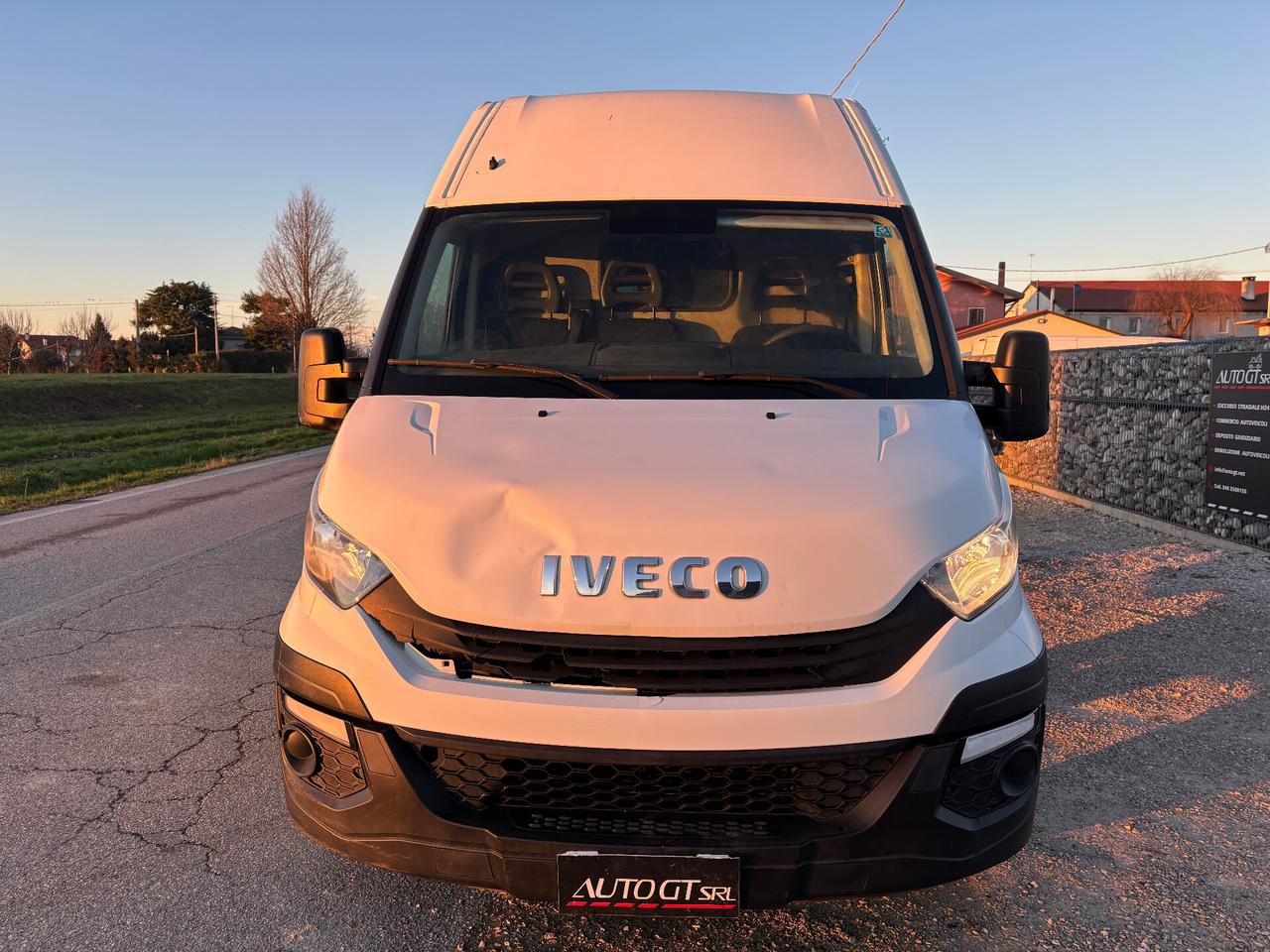 Iveco Daily 35S16 2.3 HPT PM Cabinato