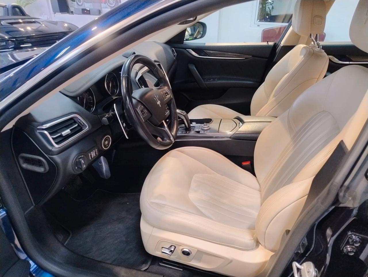 Maserati Ghibli L4 330 CV MHEV Granlusso